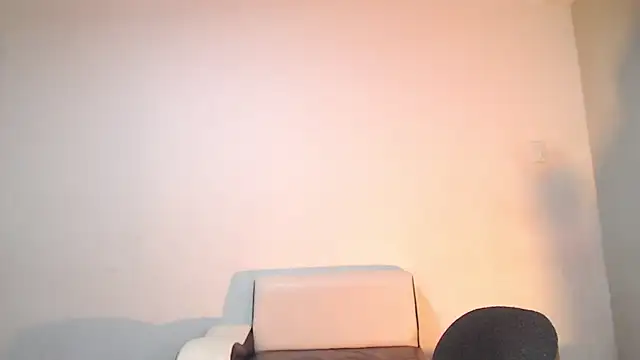 Snapshot of BiancaFollerach chatting on October 25, 2:08 am BiancaFollerach online show from October 25, 2:08 am