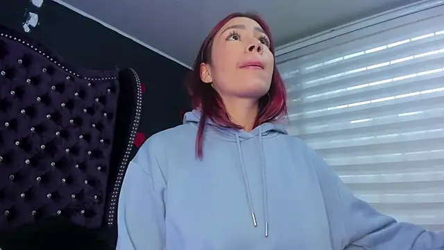 perla7777 online show from February 19, 9:47 pm