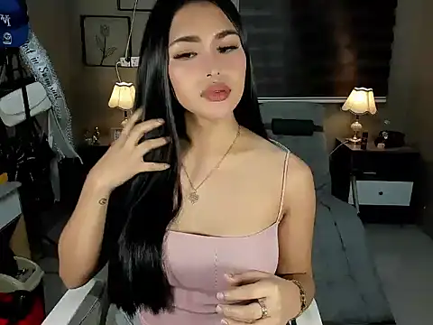 Snapshot of EternityBanks chatting on October 9, 12:47 pm EternityBanks online show from October 9, 12:47 pm