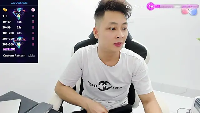 Naughty--asian online show from March 6, 5:26 am