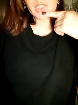 Snapshot of Aashikalaa chatting on March 1, 4:00 pm Aashikalaa online show from March 1, 4:00 pm