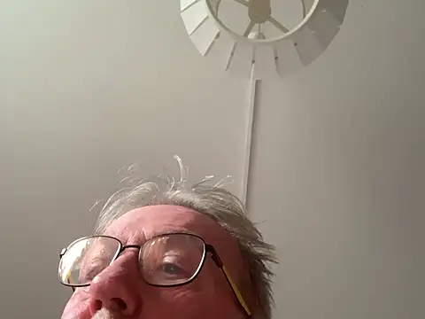 Nudelschwanz online show from January 24, 2:08 pm