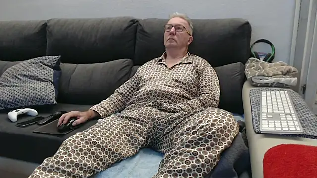 Nudelschwanz online show from February 9, 5:44 am