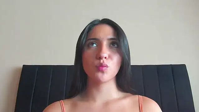Isa And Natasha online show from December 27, 3:37 pm