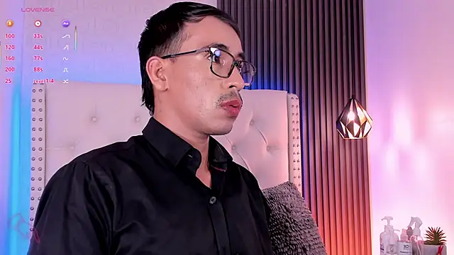 Snapshot of mr_aronnn chatting on September 25, 10:30 am mr aronnn online show from September 25, 10:30 am