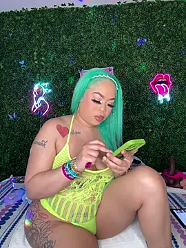 ThickAssRena online show from February 27, 8:25 am