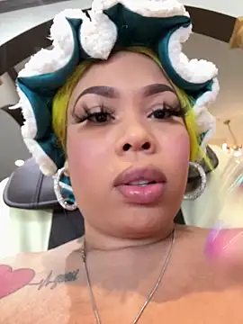 ThickAssRena online show from March 26, 4:56 pm