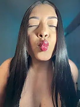 cami ortiz   online show from May 16, 5:37 am