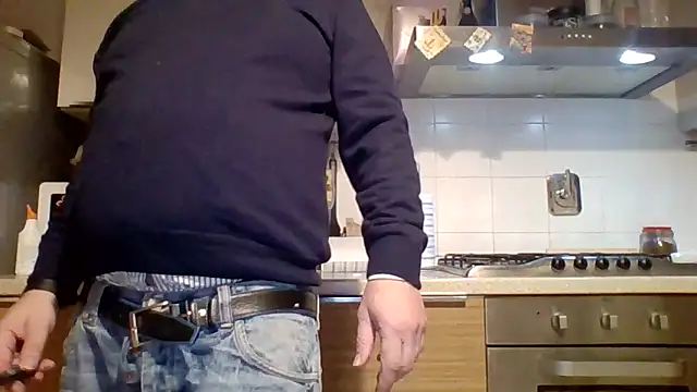 Snapshot of woww791 chatting on February 13, 8:49 pm woww791 online show from February 13, 8:49 pm