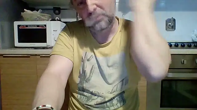 Snapshot of woww791 chatting on February 20, 7:47 pm woww791 online show from February 20, 7:47 pm