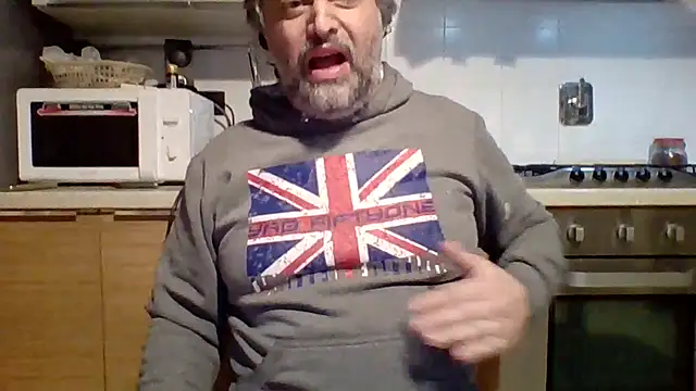 Snapshot of woww791 chatting on February 27, 2:28 pm woww791 online show from February 27, 2:28 pm