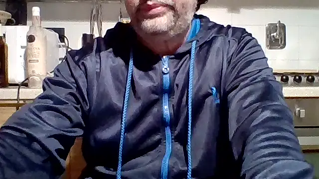 Snapshot of woww791 chatting on March 9, 4:44 pm woww791 online show from March 9, 4:44 pm