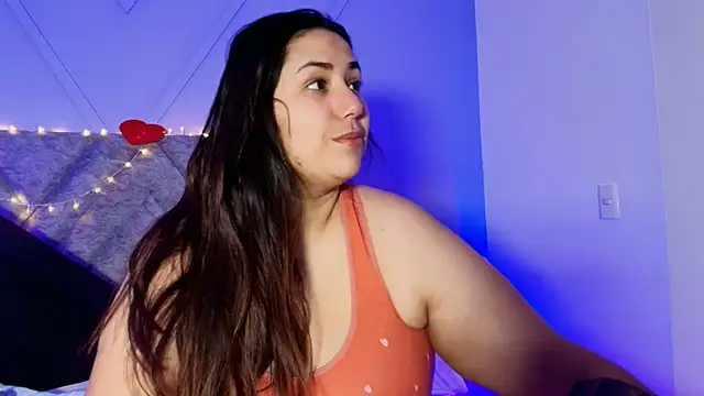 emmajohnss online show from February 19, 3:50 am