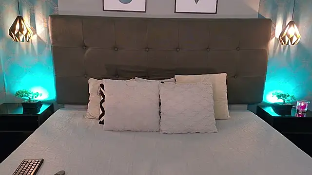 Madisonsmiith online show from March 18, 10:04 pm