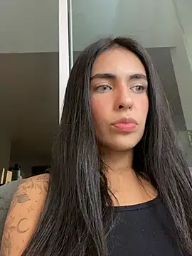DaphneUwu online show from May 8, 1:44 am