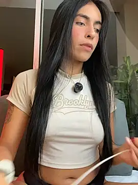 DaphneUwu online show from July 28, 2:18 am