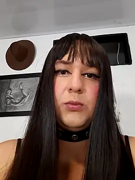 Snapshot of cosmicwind chatting on October 31, 11:17 pm cosmicwind online show from October 31, 11:17 pm