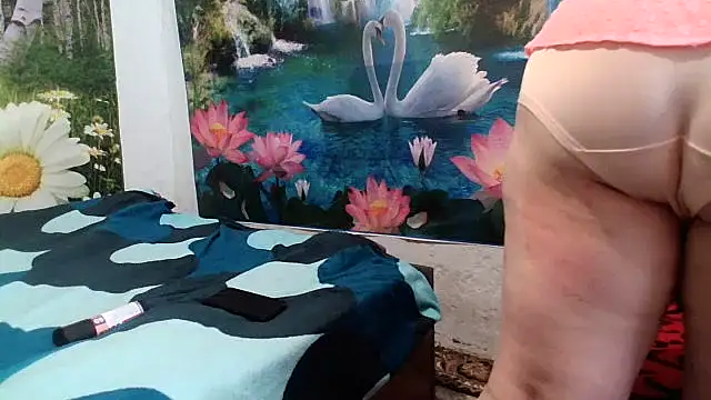 AnnaXGold online show from March 12, 1:51 pm