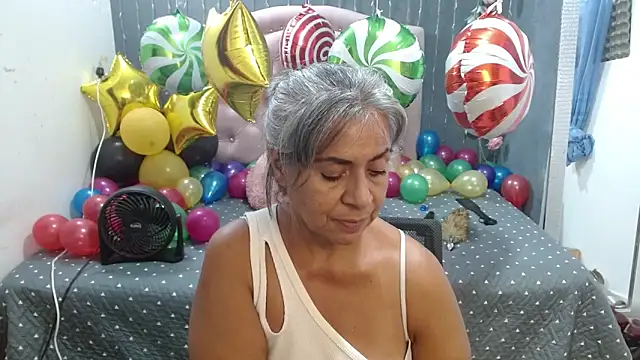 lalisha 96 online show from December 14, 5:35 am