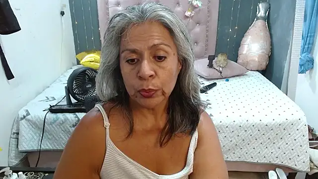 Snapshot of lalisha_96 chatting on April 1, 1:39 am lalisha 96 online show from April 1, 1:39 am