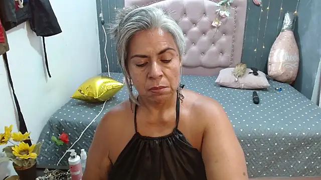 Snapshot of lalisha_96 chatting on April 9, 1:27 am lalisha 96 online show from April 9, 1:27 am