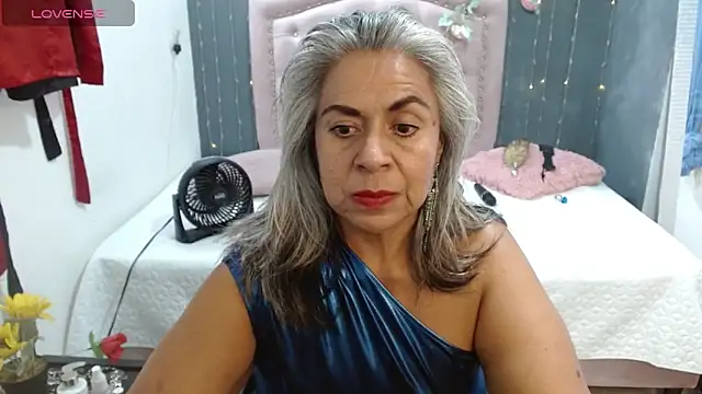 Snapshot of lalisha_96 chatting on June 2, 11:07 pm lalisha 96 online show from June 2, 11:07 pm