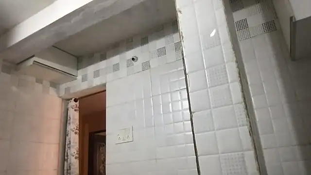 Riyasingh9 online show from December 17, 4:23 am