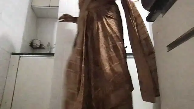 Riyasingh9 online show from November 26, 5:08 am