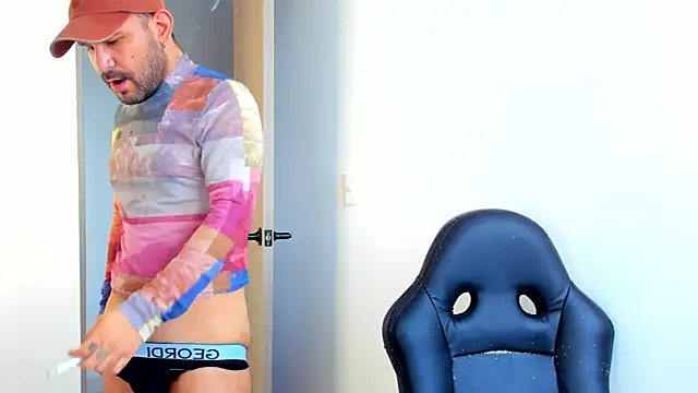 nicolas cox online show from July 1, 8:19 pm
