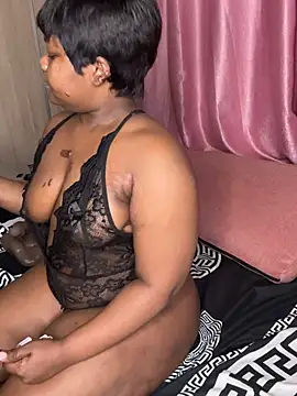 ThickyMel online show from June 10, 2:12 am