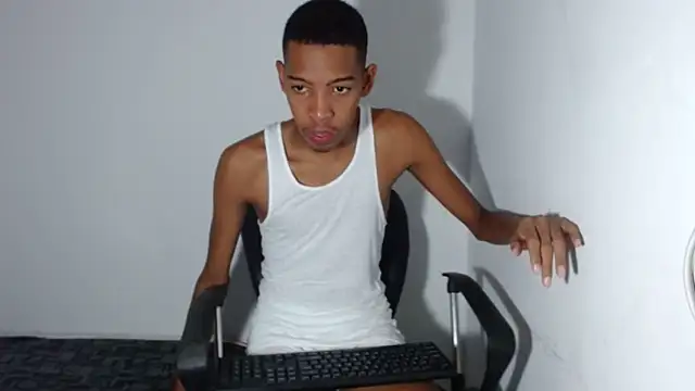 Snapshot of tonny_sexxxx chatting on March 4, 8:16 pm tonny sexxxx online show from March 4, 8:16 pm