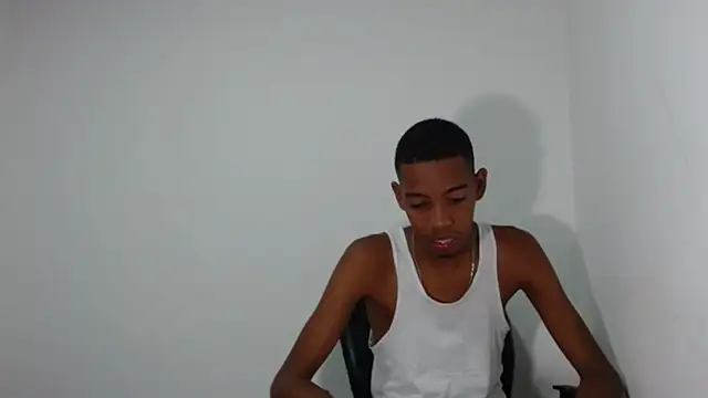 Snapshot of tonny_sexxxx chatting on March 13, 9:37 pm tonny sexxxx online show from March 13, 9:37 pm