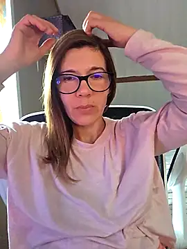 Lina lou4 online show from December 19, 9:05 am