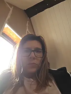 Lina lou4 online show from March 5, 1:40 pm