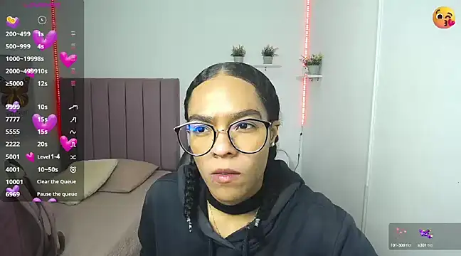 Nina lovee  online show from December 21, 1:32 pm