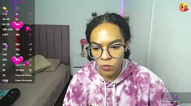 Nina lovee  online show from December 23, 1:45 pm