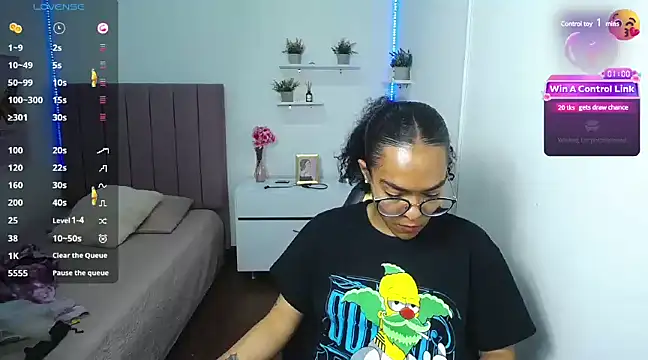 Nina lovee  online show from February 13, 5:33 pm