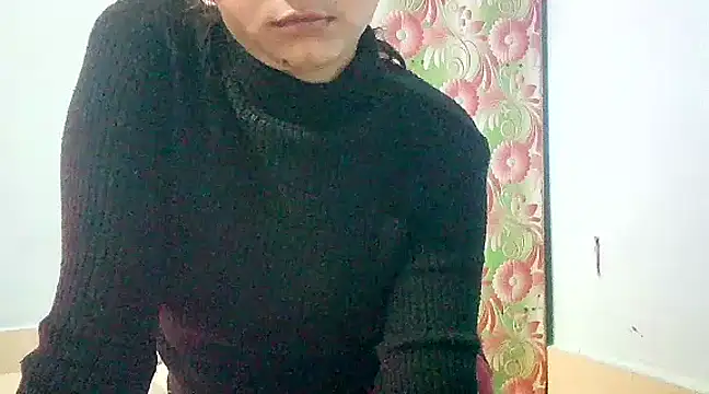 Snapshot of lovelydesi21 chatting on January 22, 3:51 pm lovelydesi21 online show from January 22, 3:51 pm