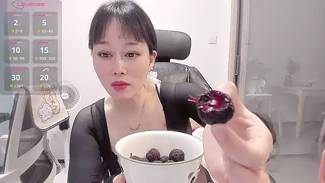 Vivian-6 online show from June 14, 2:24 am