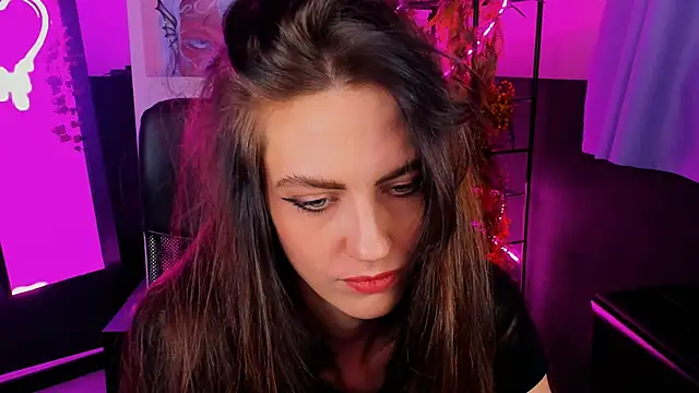 EmilyWilden online show from December 13, 11:34 am