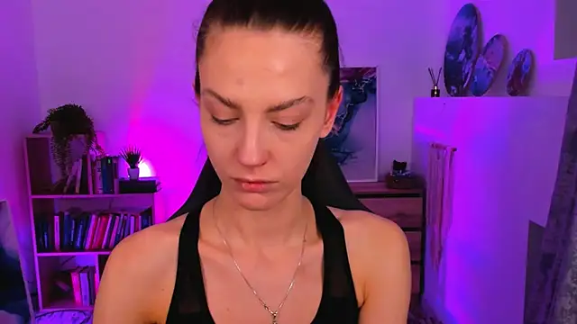 EmilyWilden online show from February 17, 8:09 am