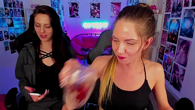 EmilyWilden online show from March 9, 1:15 pm