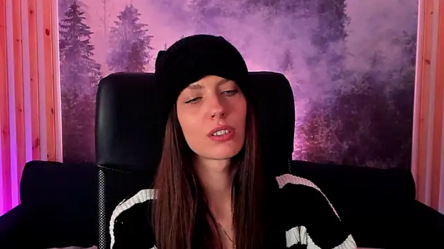 EmilyWilden online show from March 10, 2:48 pm