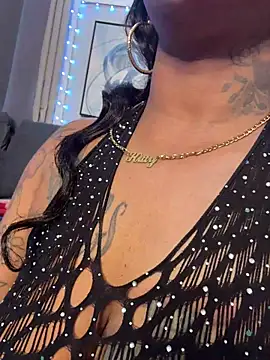 QueKitty online show from June 17, 8:43 pm