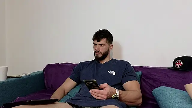 TheTopAlex online show from December 3, 7:32 am