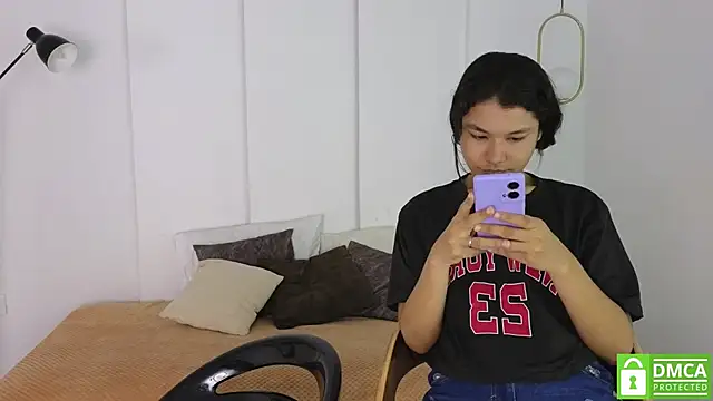 Snapshot of sexychanell_18 chatting on October 23, 1:21 pm sexychanell 18 online show from October 23, 1:21 pm