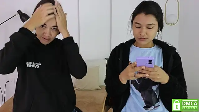 Snapshot of sexychanell_18 chatting on November 6, 1:12 pm sexychanell 18 online show from November 6, 1:12 pm