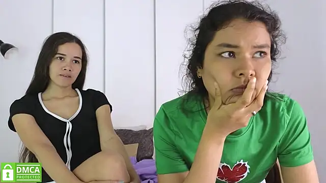 Snapshot of sexychanell_18 chatting on July 24, 2:04 pm sexychanell 18 online show from July 24, 2:04 pm