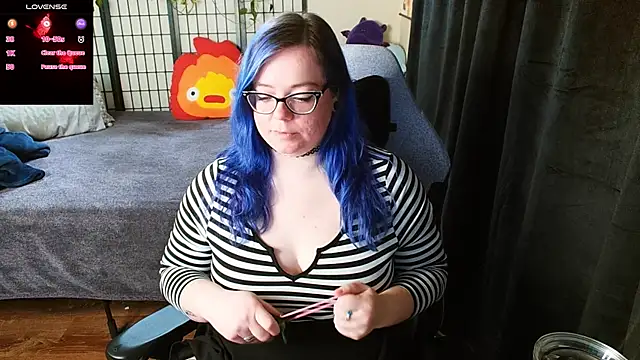 KiraSpitQueen online show from February 2, 2:27 am