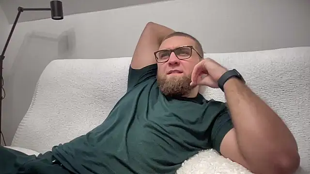 Bear bear  online show from December 5, 6:22 pm